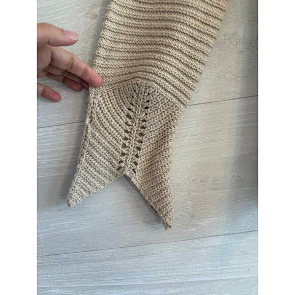 Women’s Knit Crewneck Sweater - Picture 2 of 5